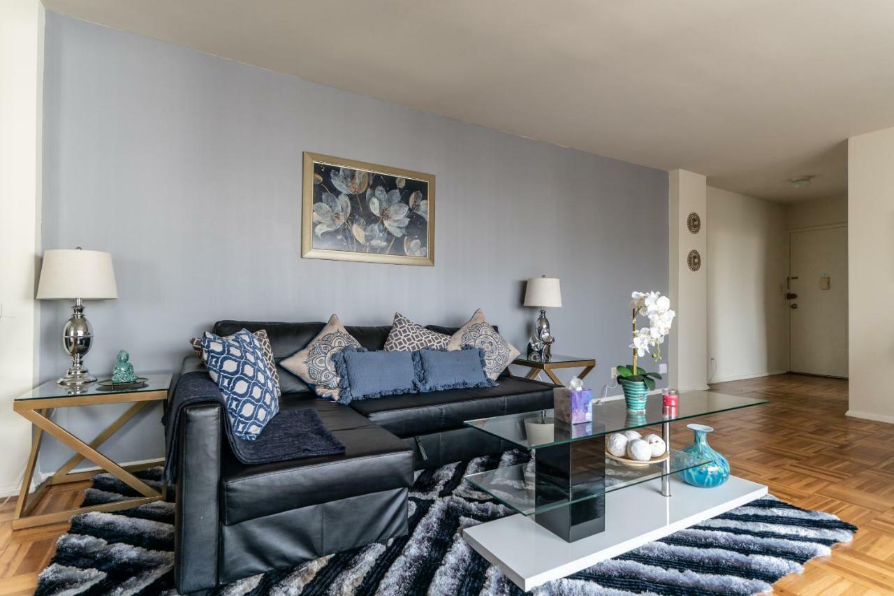 لوس أنجلوس 2 Bedroom Condo With A View Near The Grove المظهر الخارجي الصورة