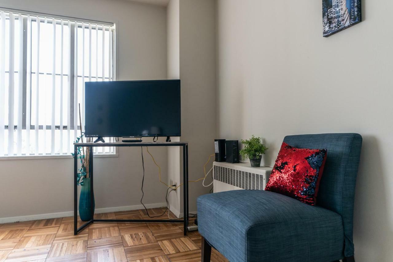 لوس أنجلوس 2 Bedroom Condo With A View Near The Grove المظهر الخارجي الصورة