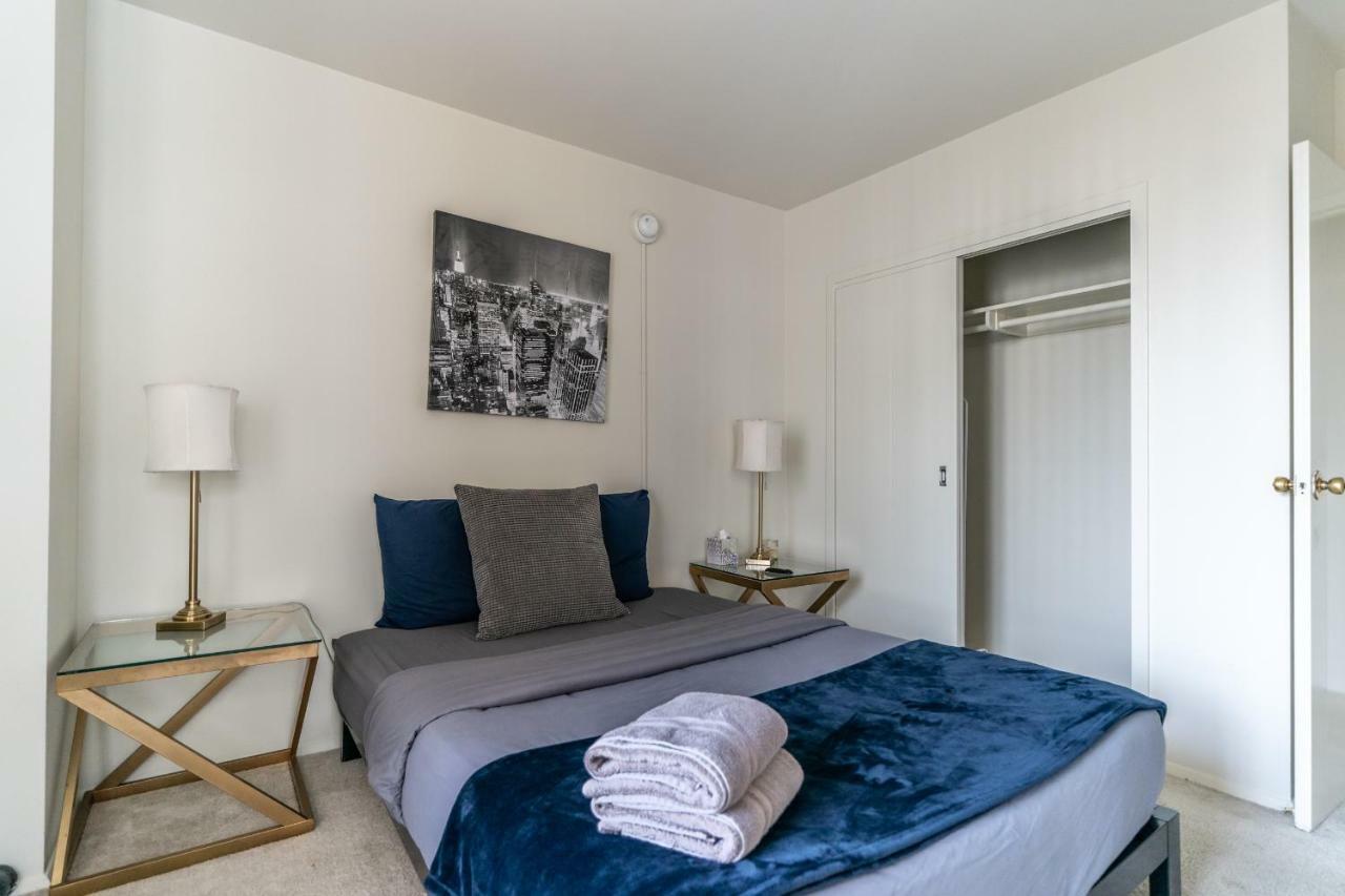 لوس أنجلوس 2 Bedroom Condo With A View Near The Grove المظهر الخارجي الصورة