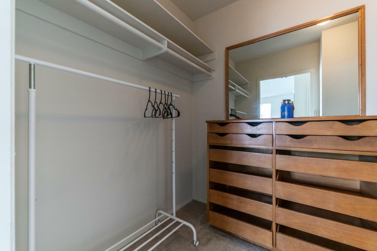 لوس أنجلوس 2 Bedroom Condo With A View Near The Grove المظهر الخارجي الصورة